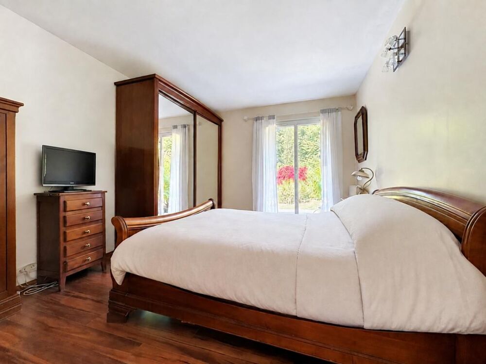Maison à vendre 7 pièces  4 chambres  L'Isle Adam