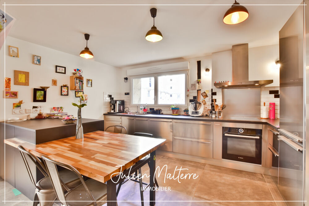 SAINT ETIENNE (42) - Exceptionnel LOFT de 165 m² avec 5 chambres et garage - Quartier Tréfilerie