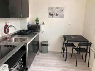  Appartement à louer 1 pièce 25 m²