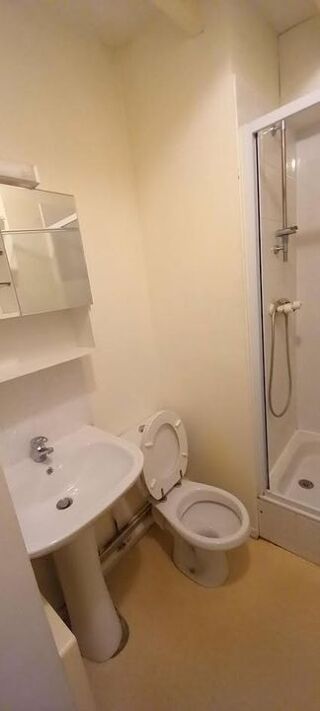  Appartement à louer 2 pièces 27 m²