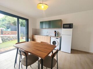 Location Appartement Appt F3 meublé en RDC avec petite cour Ligne des bambous saint pierre