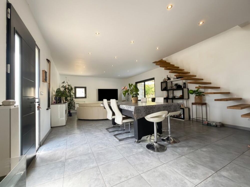 Maison 5 pièces / 129 m² / 298 000 EUR / CASTRES