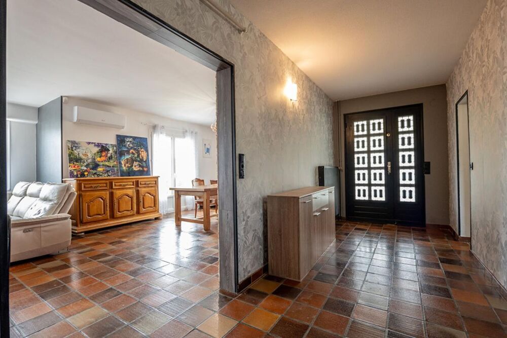 LIEUX UNIQUES ® x PROPRIÉTÉS PRIVÉES PROPOSE MAISON DE 1976 NEUNG-SUR-BEUVRON 196 M²