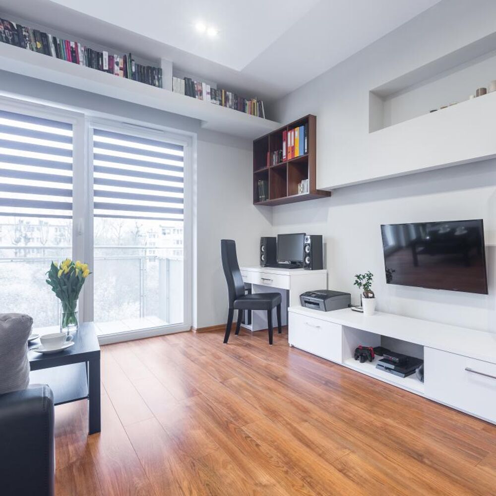 DISPONIBILITÉ IMMÉDIATE** Charmant Studio avec Balcon ,en Plein Coeur de Ville**