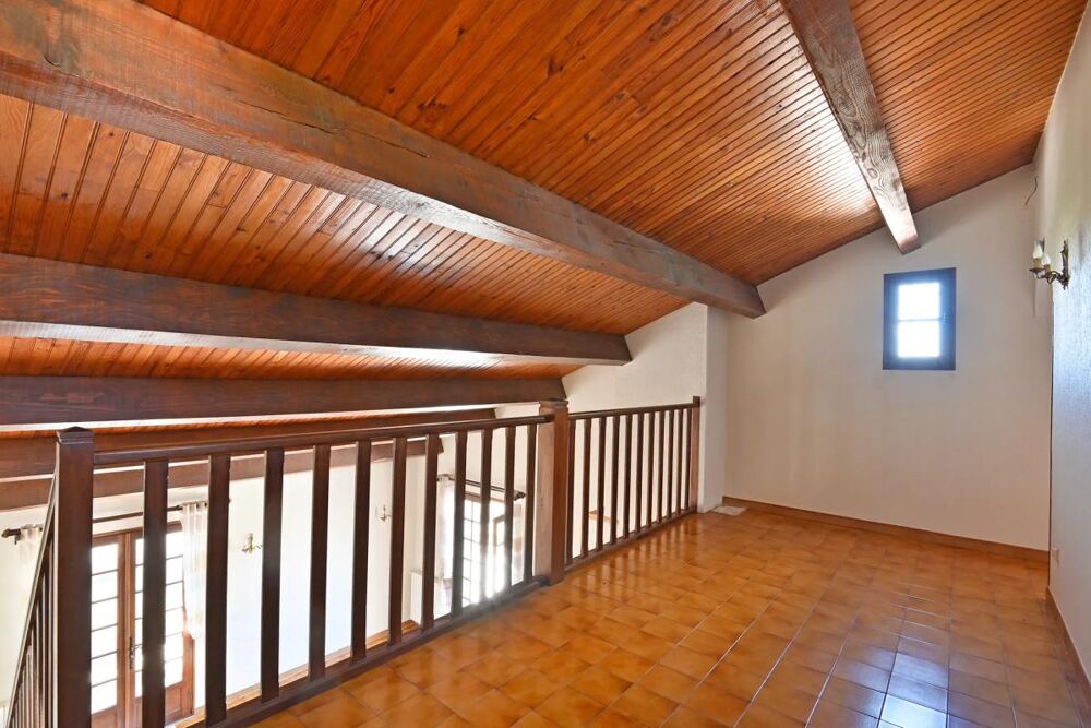 Maison de 5 pièces de 129 m² à Arles