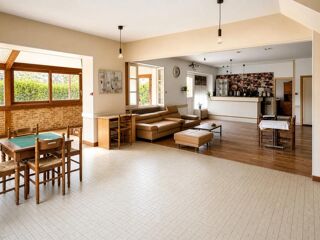  Propriété/château à vendre 14 pièces 294 m²
