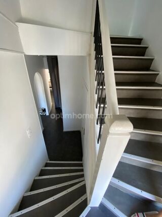  Immeuble à vendre 210 m²