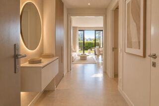 Vente Appartement APPARTEMENT 3 PIÈCES TRAVERSANT AVEC TERRASSE PRIVATIVE, EN BORD DE SEINE Suresnes
