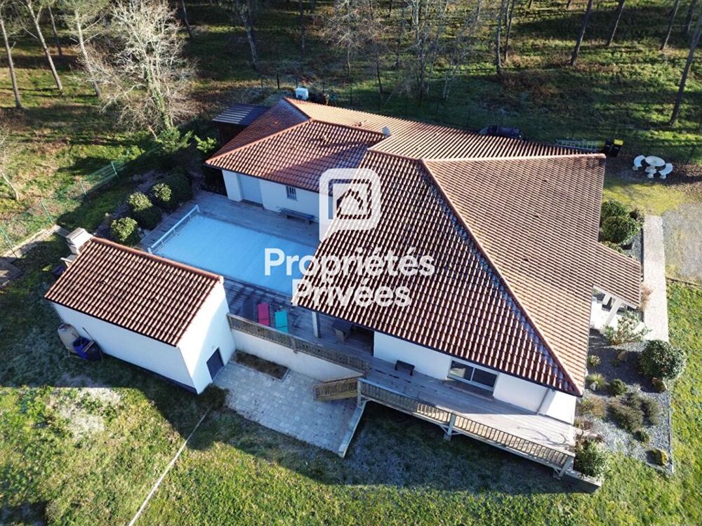 Maison de 200m² avec 4 chambres et piscine