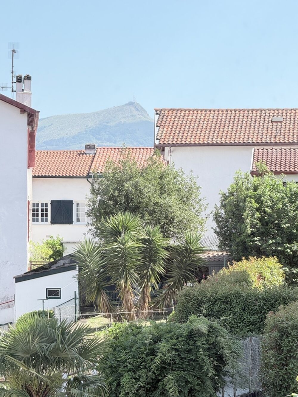 Vente Appartement EXCLUSIVITÉ – CIBOURE – APPARTEMENT DE CHARME AVEC COMBLES PRIVATIFS ET PARKING Ciboure
