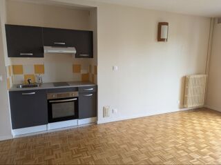  Appartement à louer 1 pièce 34 m²