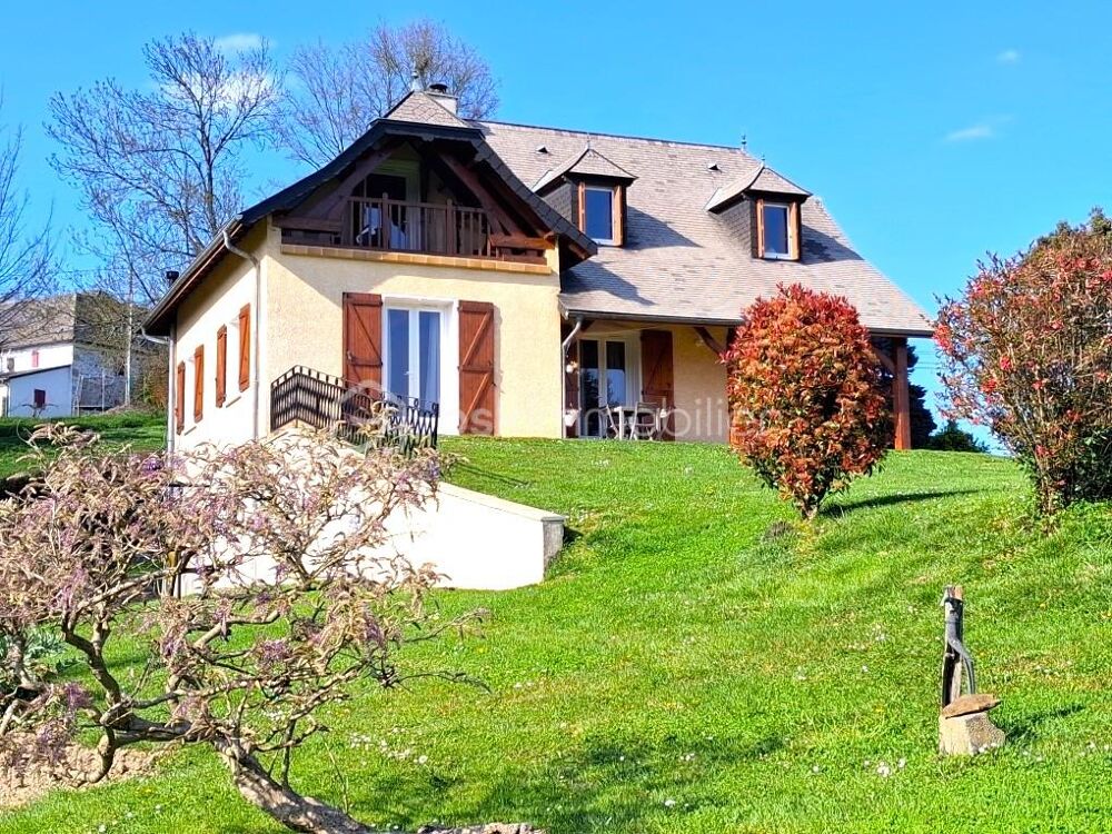 Vente Maison Maison avec une suite parentale, trois chambres et un sous-sol total Barcus