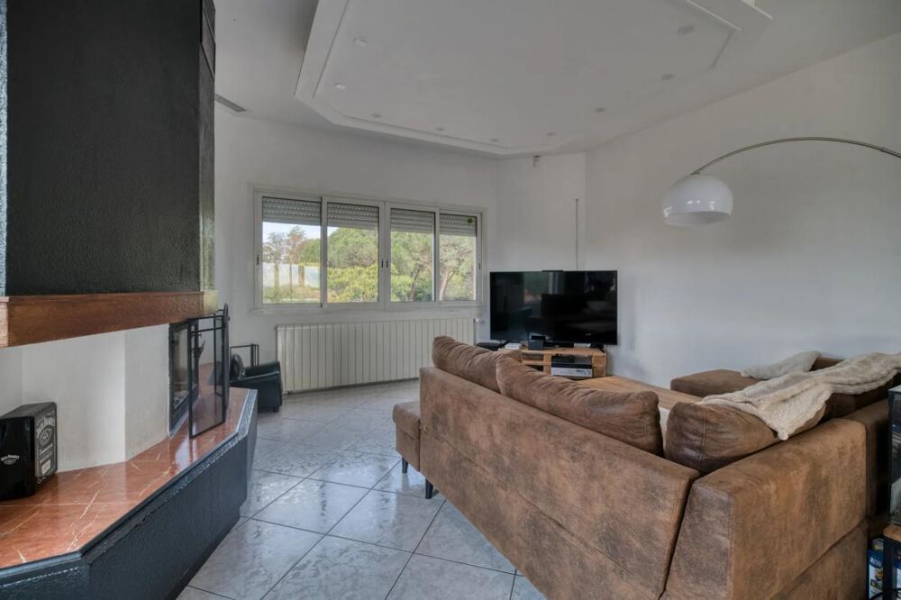 Maison de 8 pièces de 240 m² à Seysses + dépendance de 90 m²