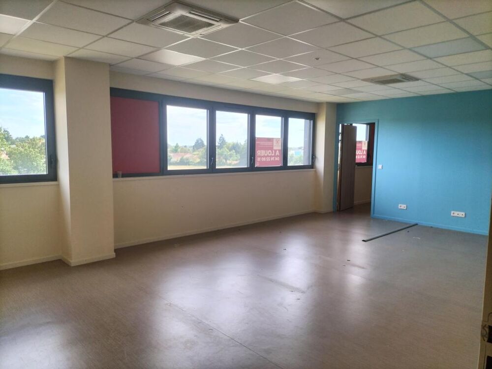   ST DENIS LES BOURG - Les Cadalles - BUREAU Saint denis les bourg