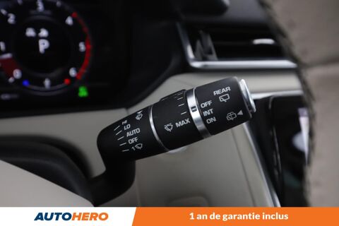 Range rover velar 3.0 D300 4WD R-Dynamic HSE Auto 300 ch 2018 occasion 92130 Issy-les-Moulineaux