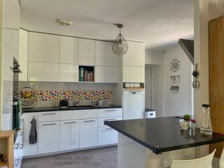  Maison  louer 7 pices 200 m