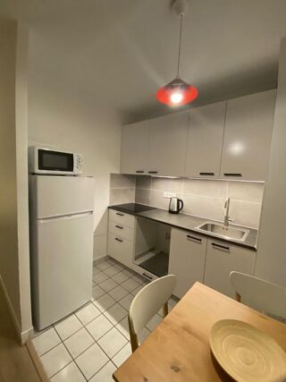  Appartement à louer 1 pièce 33 m²