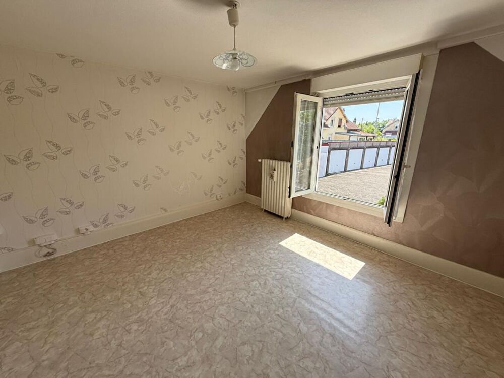 Vente Maison Idéal investisseurs ; Maison Montbeliard 5 pièce(s) 95 m2 avec 12 garages déjà loués Montbeliard