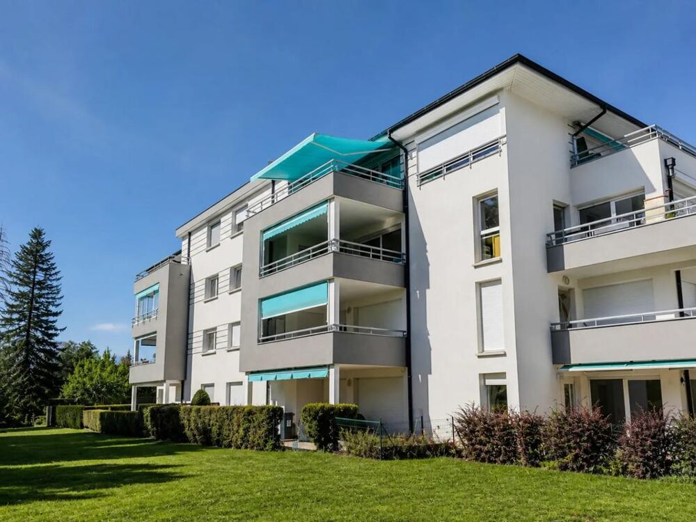 Appartement 4 pièces de 98 m² à Waldighofen au milieu d'un parc arboré