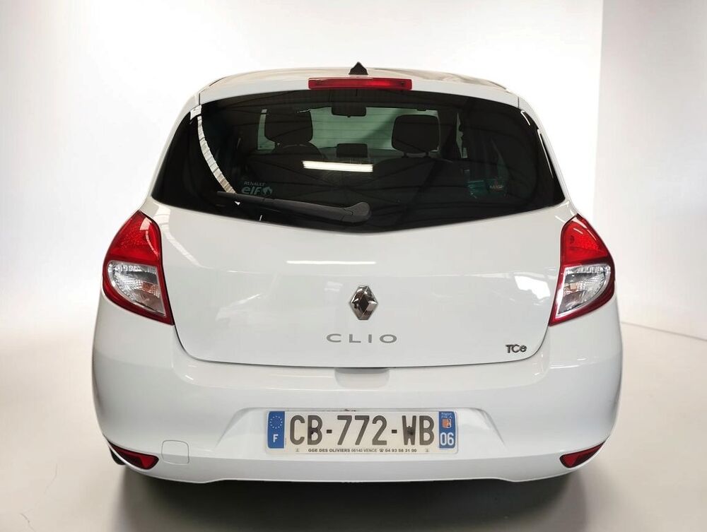Clio III 1.2 TCE 100 NIGHT&DAY 5P 2012 occasion 06640 Saint-Jeannet