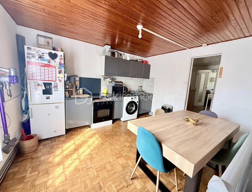 Vente Immeuble Ensemble Immobilier avec Local Commercial + Appartements Marines