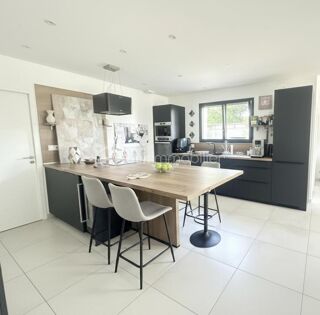 Vente Maison MAISON FAMILIALE DE 117 m², 4 CHAMBRES DONT UNE AU REZ-DE-CHAUSSÉE ! Montreuil le gast
