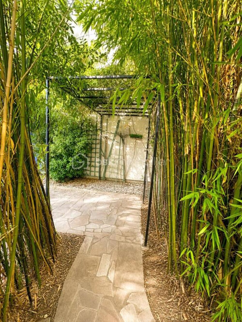 Vente Maison COLOMBES – MAISON D'ARCHITECTE DE 193 m² AVEC DÉPENDANCE, SOUS-SOL TOTAL ET JARDIN PAYSAGER – UN BIEN RARE AUX PORTES DE PARIS Colombes