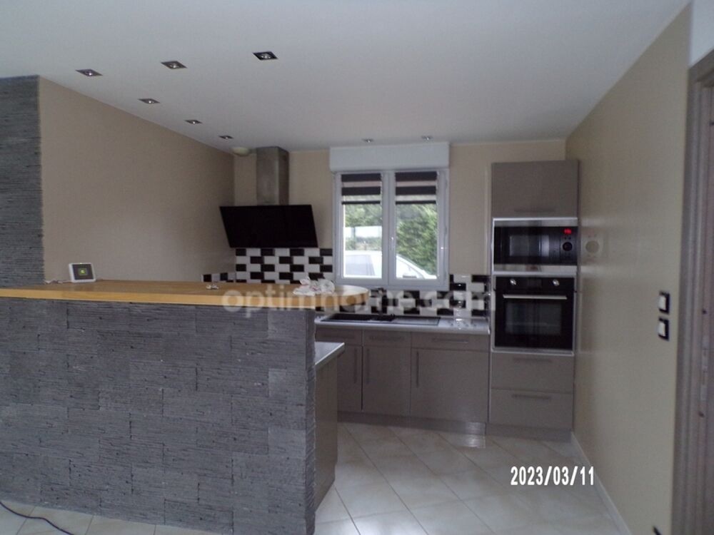 ? Plain-pied 105 m²  3 chambres + bureau  Terrain clos 700 m²  Roullet-Saint-Estèphe