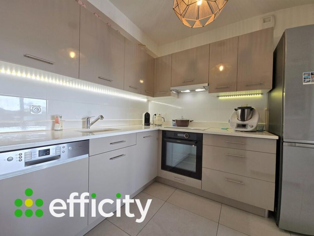 à vendre  Appartement Saint-Raphaël (83700)