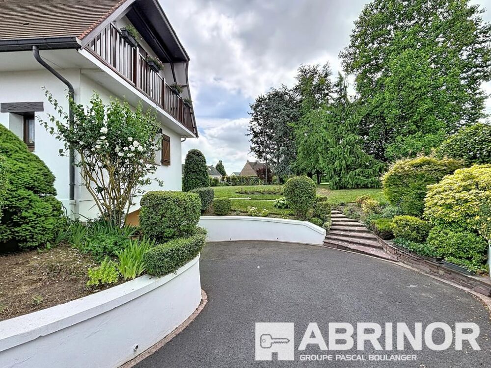 Vente Villa Maison de famille individuelle bâtie sur 2730 m² Carvin