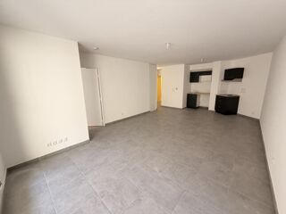  Appartement à louer 2 pièces 55 m²