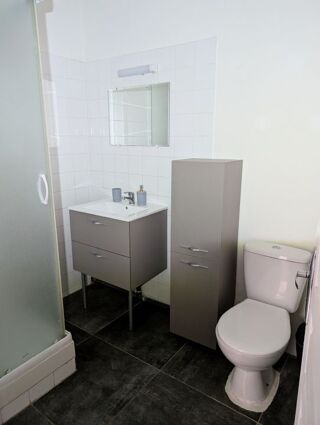 Appartement à louer 2 pièces 44 m²