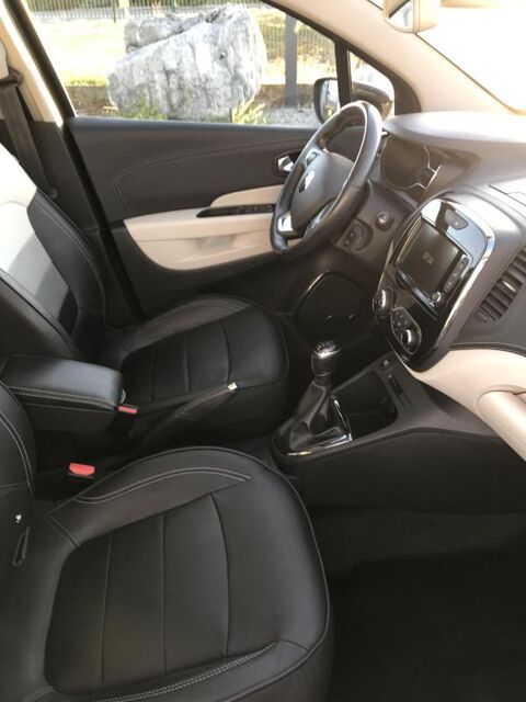 Captur TCE 130 INITIALE PARIS 2019 occasion 38160 Chatte