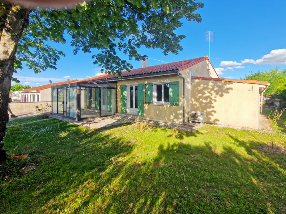 Maison à vendre 5 pièces proche de SAINT JEAN D'ANGELY (17)- 108 m² habitables- jardin- garage- piscine