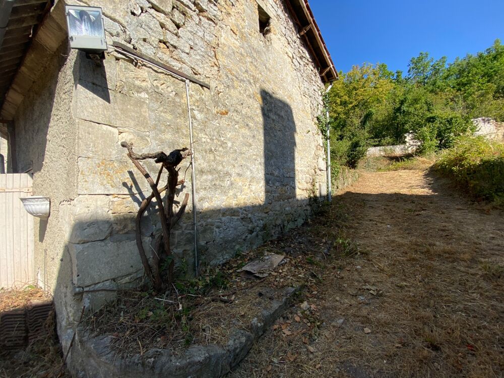   Grange en pierre à fort potentiel, cadre verdoyant et calme à Saint-Maximin (60) Saint maximin