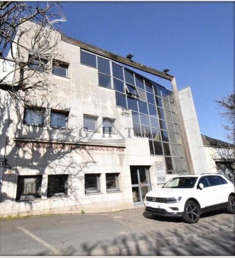 A vendre &agrave; l'investissement 9,9% de rentabilit&eacute; 1230000 94400 Vitry sur seine