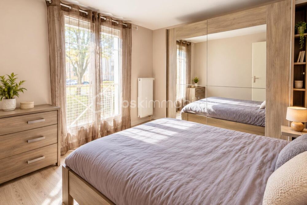 Maison familiale de 139 m², 6 pièces, 5 chambres  Beaux volumes, fort potentiel et jardin sans vis-à-vis
