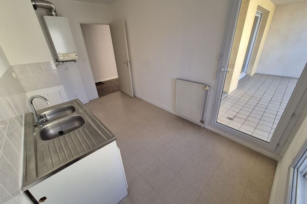 Vente Appartement RESIDENCE ST DOMINIQUE - APPARTEMENT 3 PIECES - CENTRE VILLE CLERMONT - JAUDE Clermont ferrand