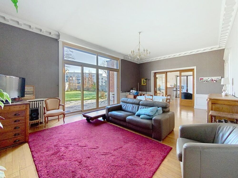 Quartier des Ecoles, Maison bourgeoise 8 chambres avec jardin