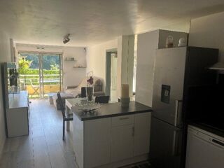  Appartement à louer 3 pièces 50 m²
