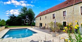  Propri�t�/ch�teau � vendre 11 pi�ces 326 m�