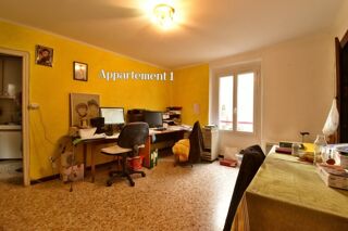  Immeuble à vendre 9 pièces 180 m²