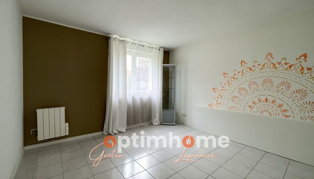 Vente Maison Spécial investisseurs ou promoteur _ Grand terrain 36 ares, ensemble immobilier locatif, à Bertrange (57) Bertrange