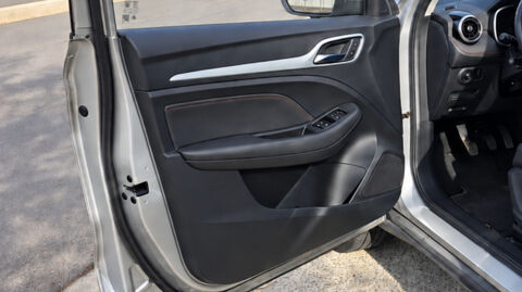MG.ZS 1.5 VTI-Tech 106 Luxury 2022 occasion 17300 Rochefort