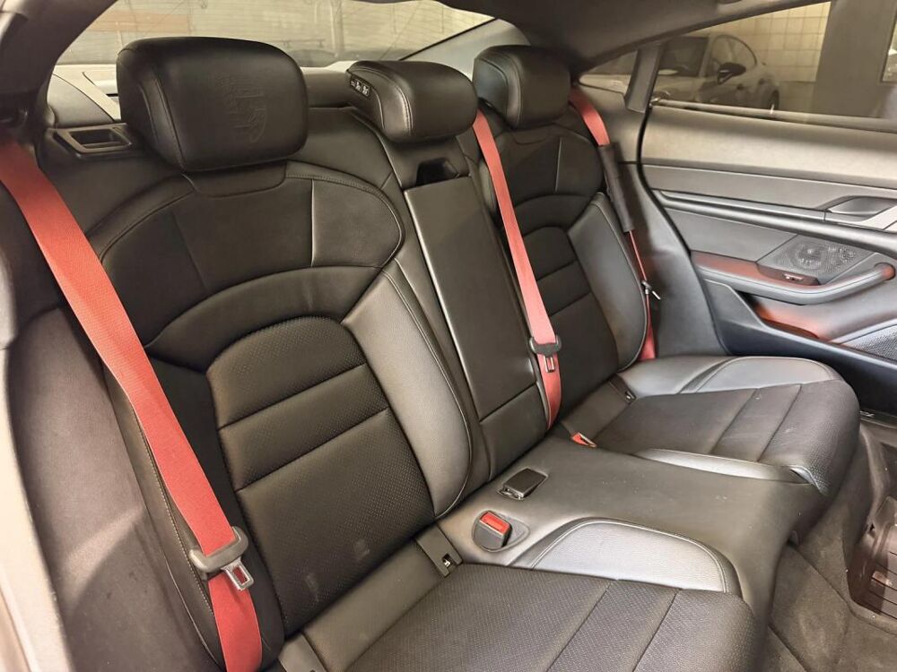 Taycan 4S 530ch- 5 places- pano- pack carbone- sport chrono- craie 2020 occasion 73000 Chambery