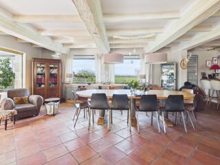  Propriété/château à vendre 15 + pièces 500 m²