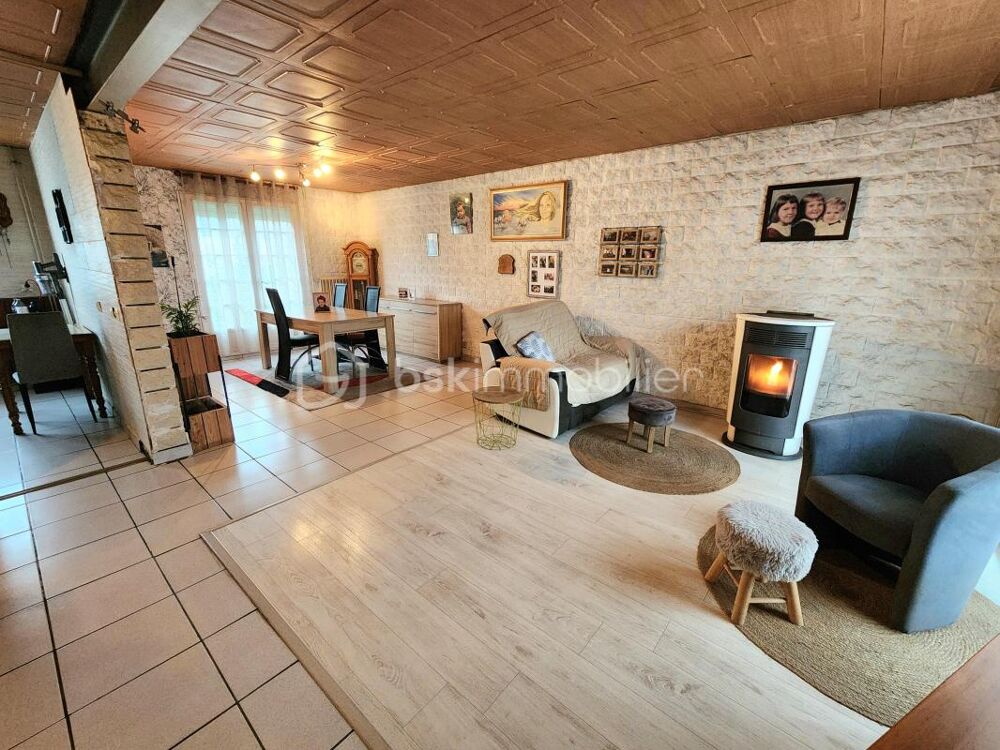 Maison de lotissement 82m2, 3 chambres, buanderie, garage, jardin, dépendance