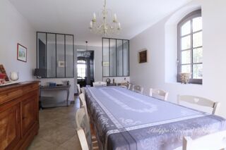  Propri�t�/ch�teau � vendre 15 + pi�ces 255 m�