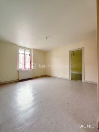  Immeuble � vendre 10 pi�ces 145 m�