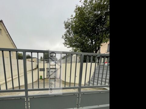 LOCAL D'ACTIVITÉ A LOUER 2700 93320 Les pavillons sous bois